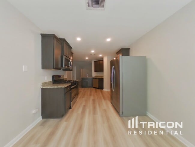 Photo - 23020 Shakespeare Dr