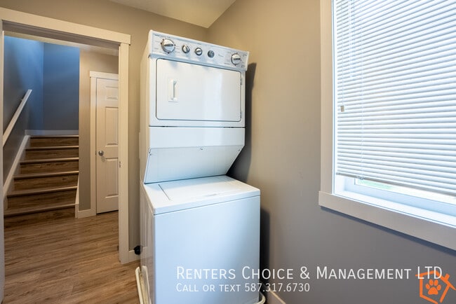 Photo - 2 Bedroom Condo, With Garage, Pet Friendly