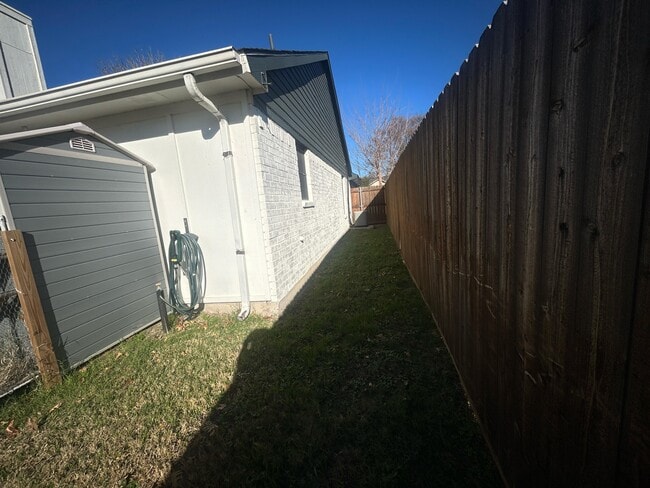 Photo - 4233 Fryer St