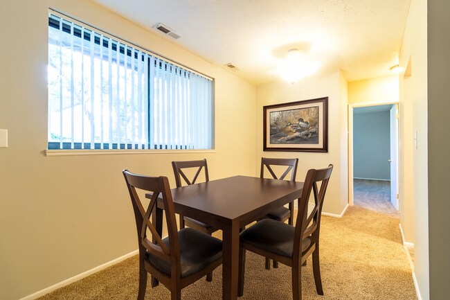 Valley Plaza Apartments