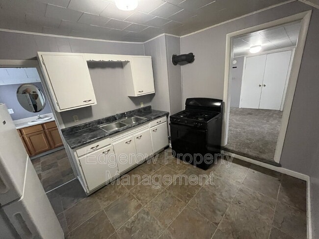 Photo - 919 5th St NW Unit #2