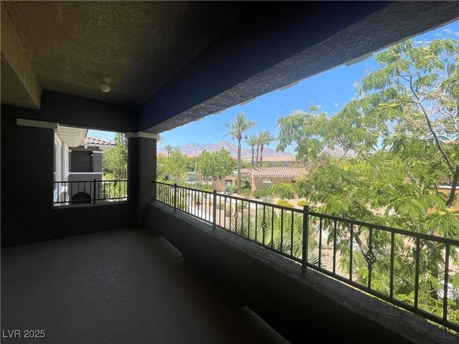 Building Photo - 11830 Portina Dr Unit 2030 Rental