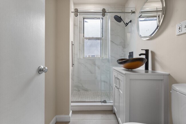 Photo - 70 Fenway Unidad 45