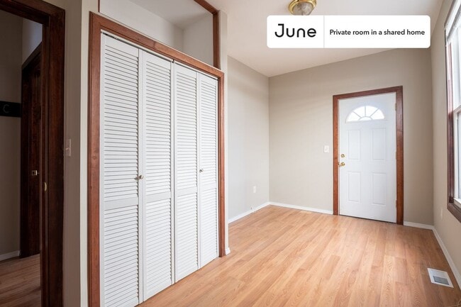 Photo - Room in Shared 4 bed/1 bath home Unit D