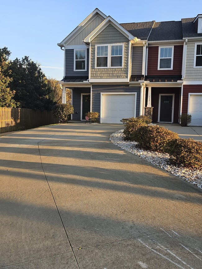 Photo - 114 Lerner Ct