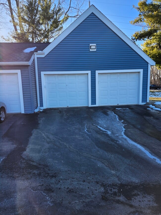 Photo - 1389 Berry Ridge Rd