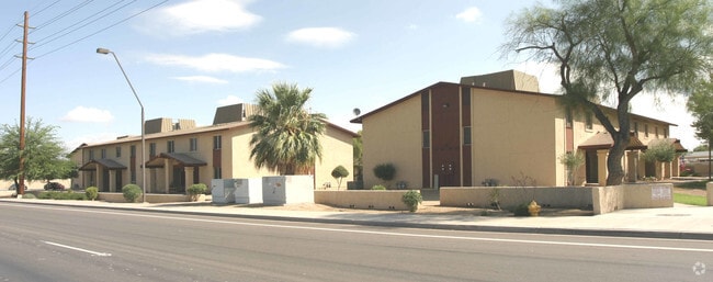 Building Photo - Tempe Villa Rental