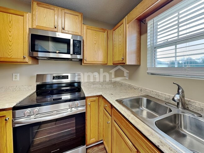 Photo - 2849 Elijah Dr