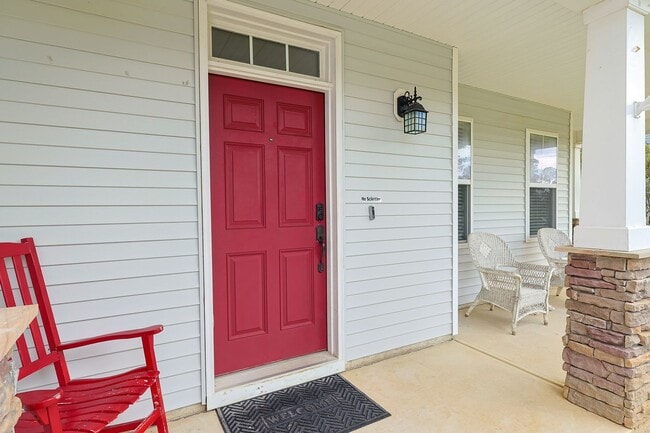 363 Heathrow Dr