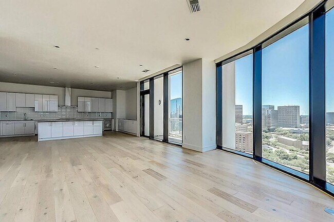 1409 Post Oak Blvd Unit 1604