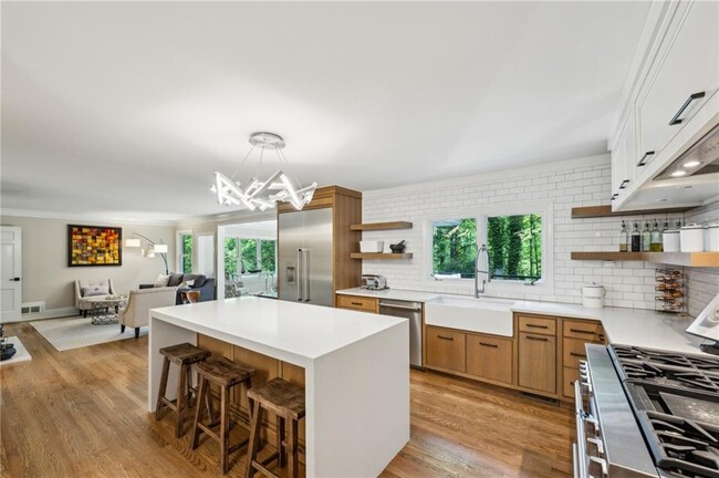 Photo - 1130 Angelo Ct NE