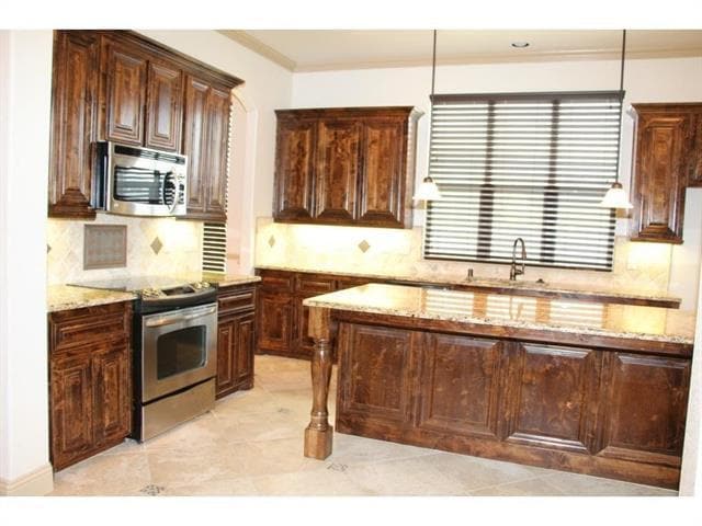 Photo - 2012 Sagebrush Dr