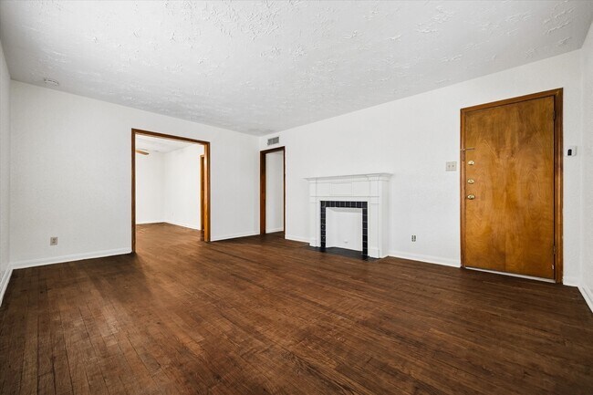 Photo - 2308 McClendon St