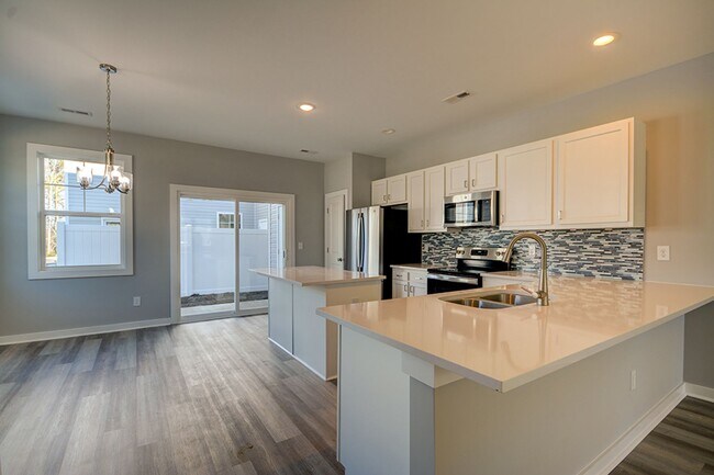 Photo - GORGEOUS End Unit Townhome in Sneads Ferry...