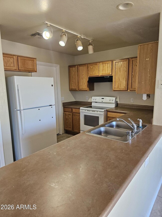 Photo - 11108 W Devonshire Ave