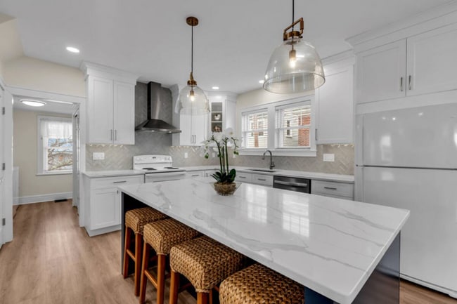 Photo - 105 Fifth Ave