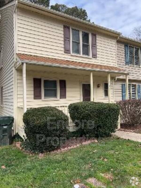 Building Photo - 6555 English Oaks Dr Rental