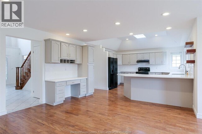 Photo - 1220 Woodmont Crescent