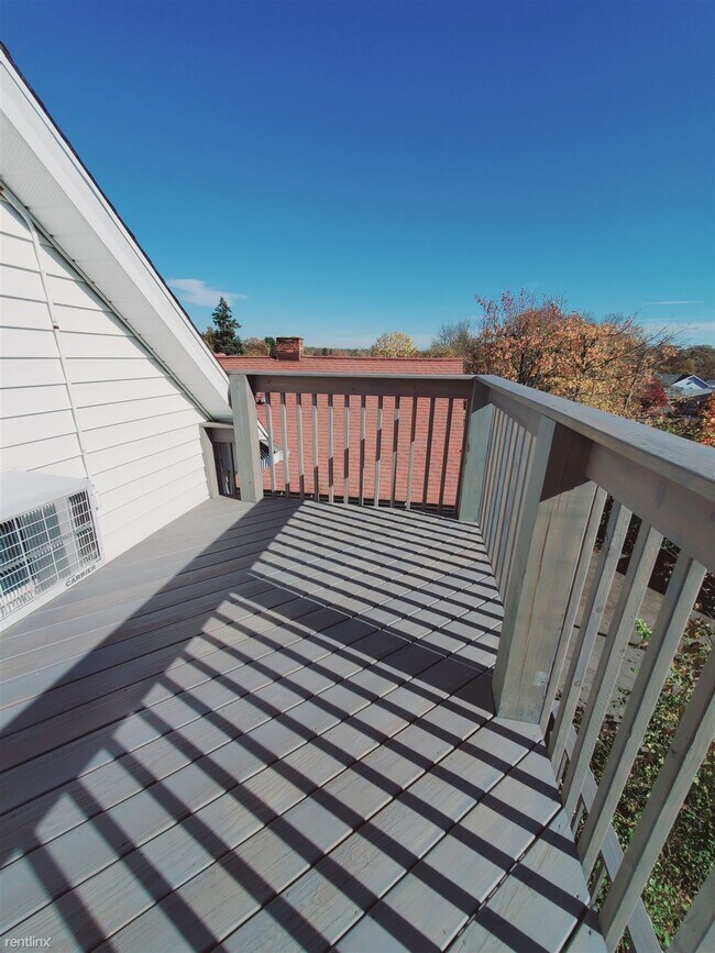 Photo - Studio, 1 bath Condo - 94 Colonial Rd Unit 3 Unidad 3