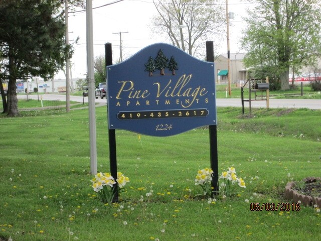Photo - Pine Village Apartments