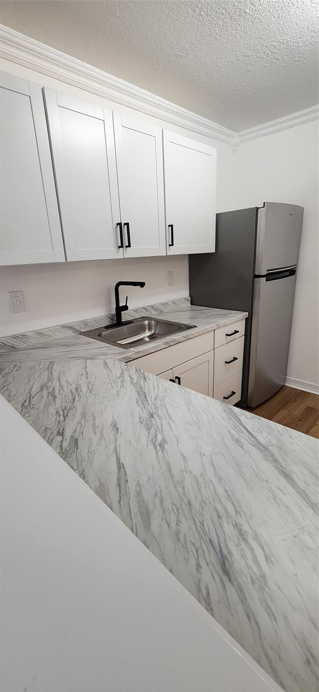 Photo - 15221 NE 6th Ave Unidad A205