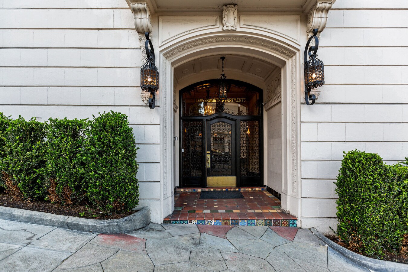 Photo - 2355 Leavenworth