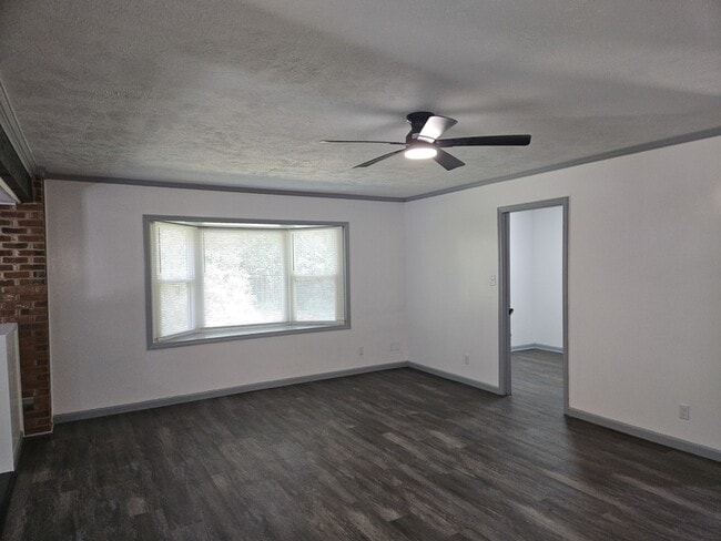 415 College Dr