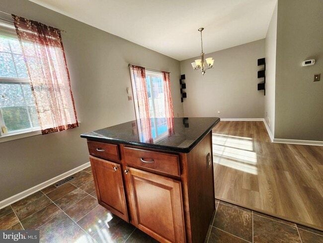 Photo - 2768 Fynamore Ln