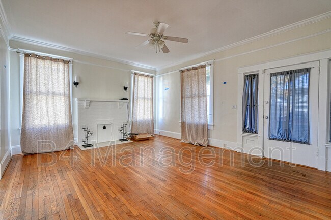 Photo - 234 S Spring St