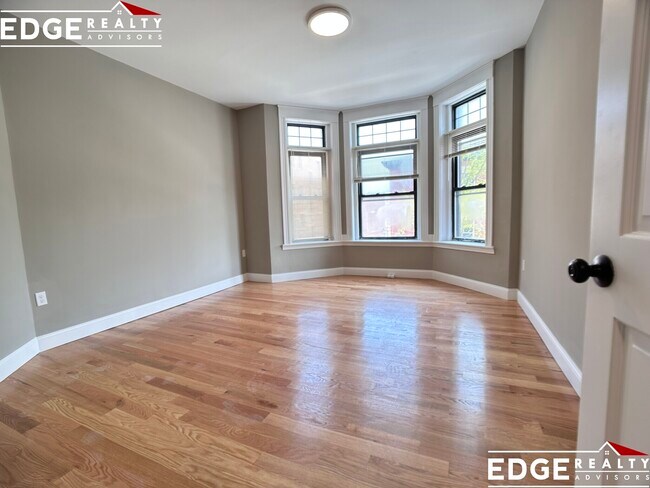 Photo - 1902 Beacon St Unit 2