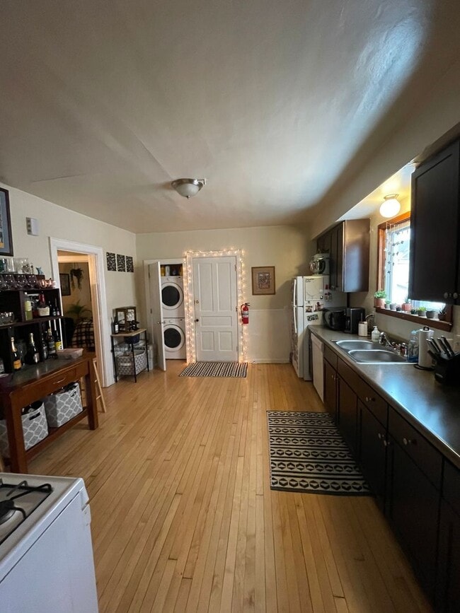 Photo - 3044 N Fratney St Unidad Lower