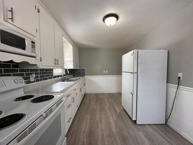 Photo - Recently Renovated 3 Bedroom 1 Bath Single Family Home!