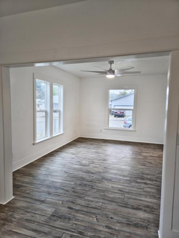 Photo - 205 SE Lane Ave