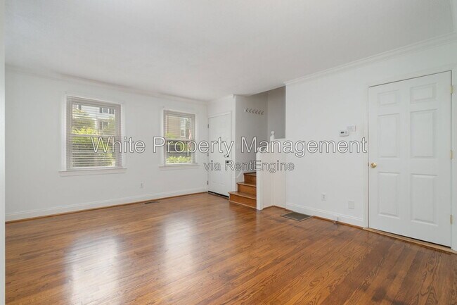 Photo - 564 Wakefield Dr Unit B