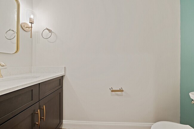 Photo - 15 Lakeview Ave