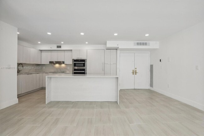 Photo - 9 Island Ave Unidad 1209 Rental