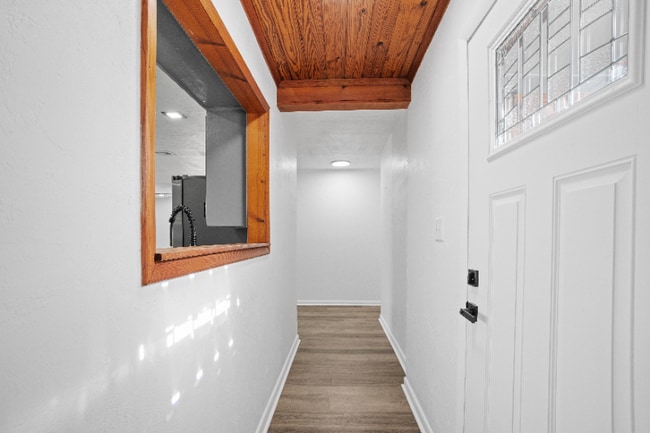 Photo - 513 Manor Dr