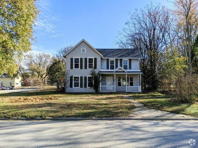 Building Photo - 423 N Main St Rental