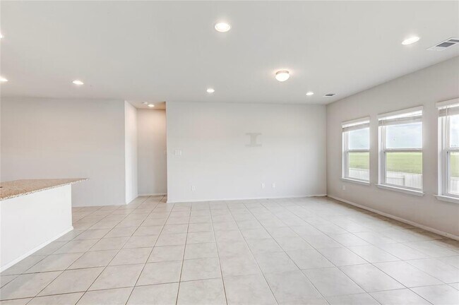 Photo - 2721 Winding Creek Rd