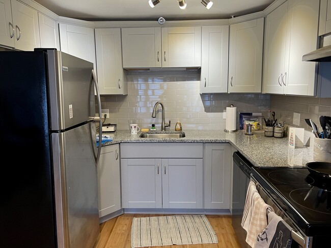 Photo - 120 Spruce St Unidad 7