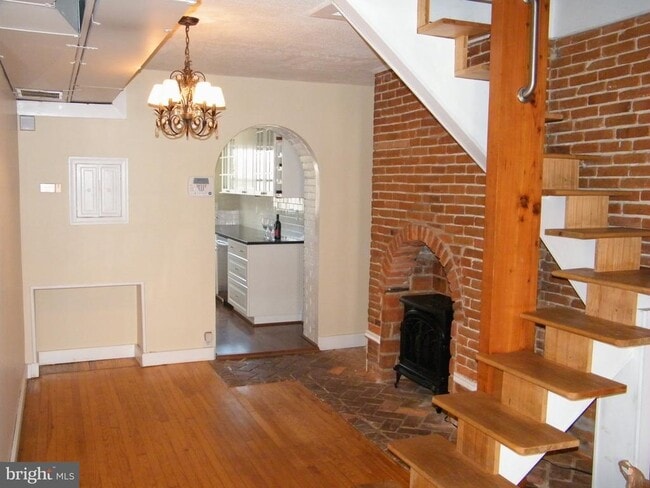 Photo - 111 Gittings St