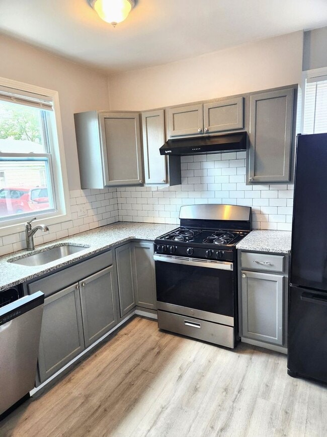 19-21 Penn Street - 19-21 Penn Street Apartment Unit 1