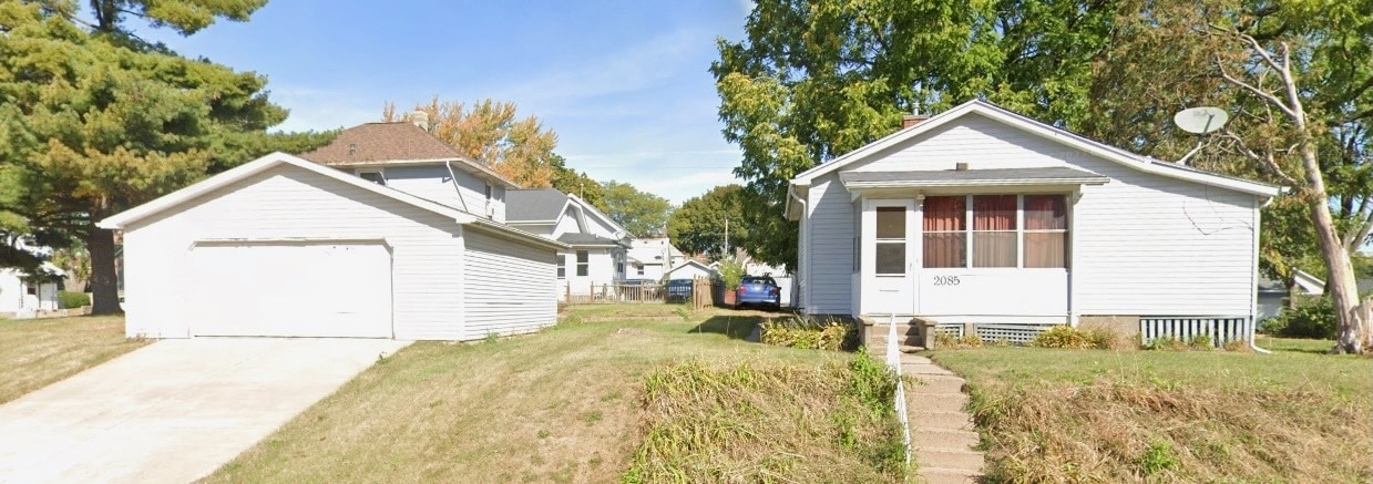 Photo - 2085 W 3rd St House