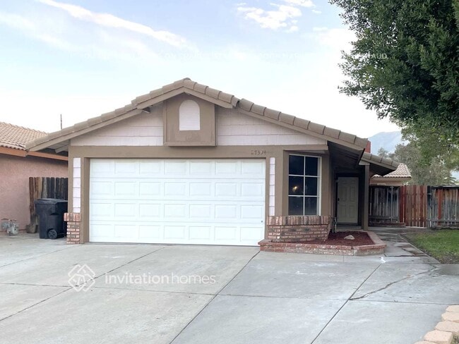 Building Photo - 27394 Rustic Ln