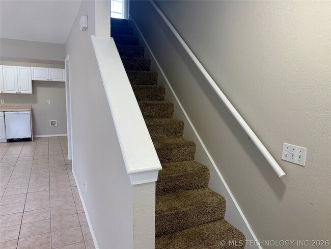 Photo - 14250 S Hickory St