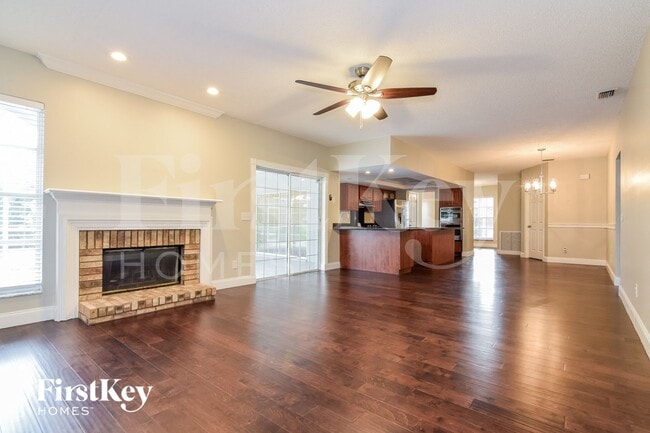 Photo - 2612 Crestfield Dr