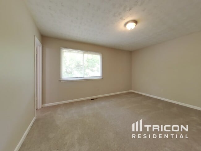 Photo - 2632 Winding Creek Dr