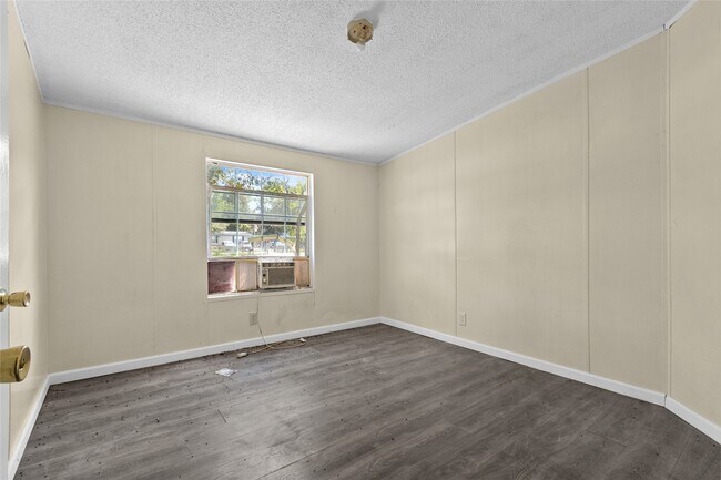 Photo - 177 County Rd 2803