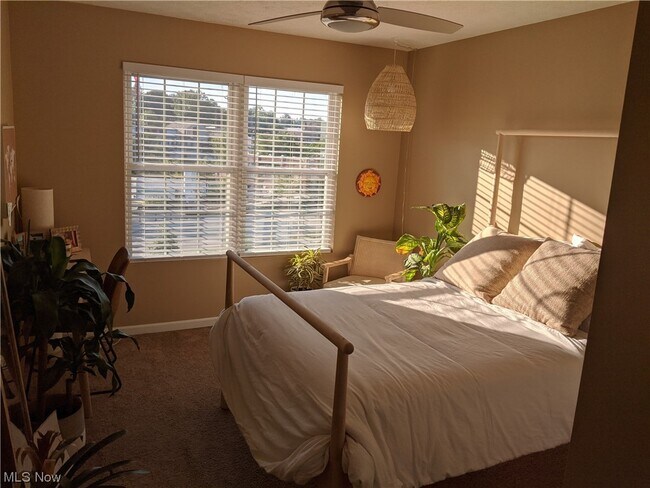 Photo - 361 N Mantua St