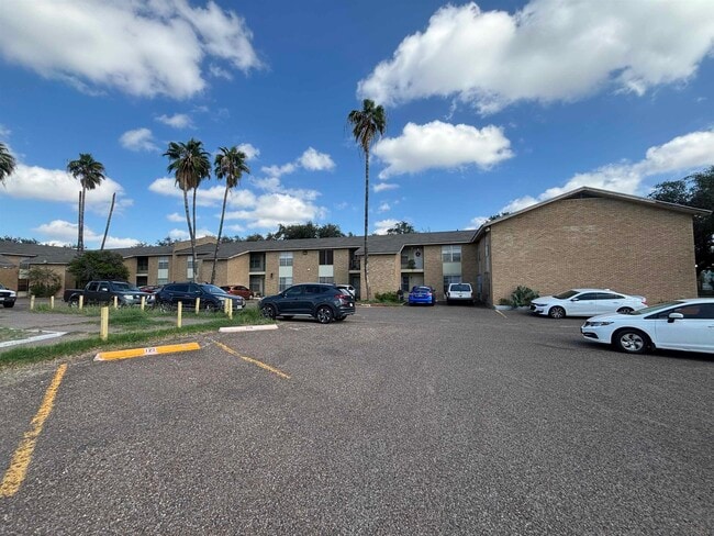 Building Photo - 5302 Springfield Ave Unit 222